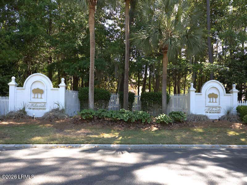 105 Palmetto Place, Beaufort, SC 29902 — listing photo
