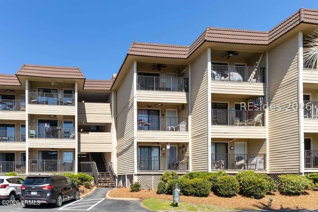 40 Folly Field Road B352, Hilton Head Island, SC 29928 — listing photo