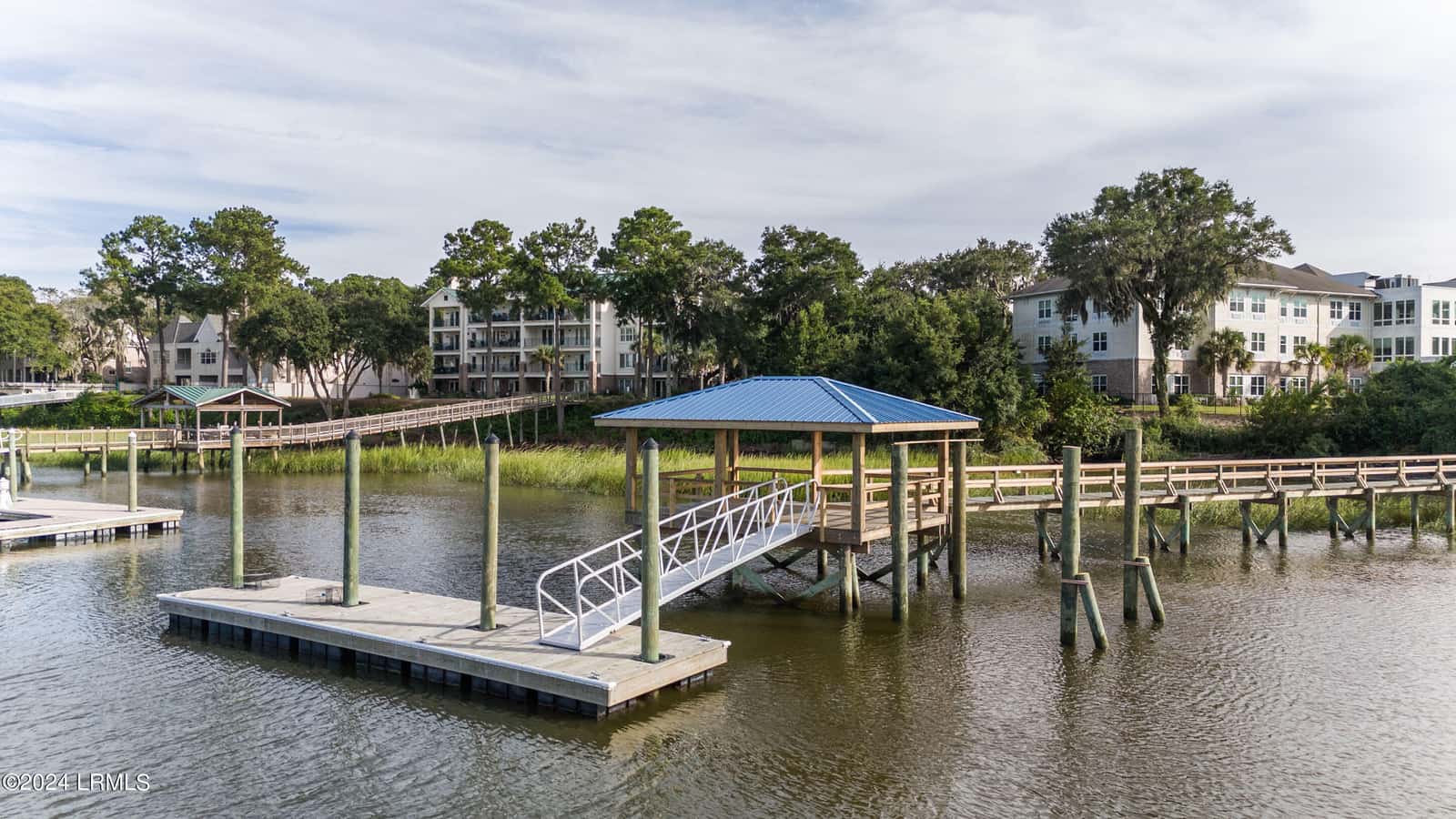 81 B Sea Island Parkway, Beaufort, SC 29907 — photo 5 of 36