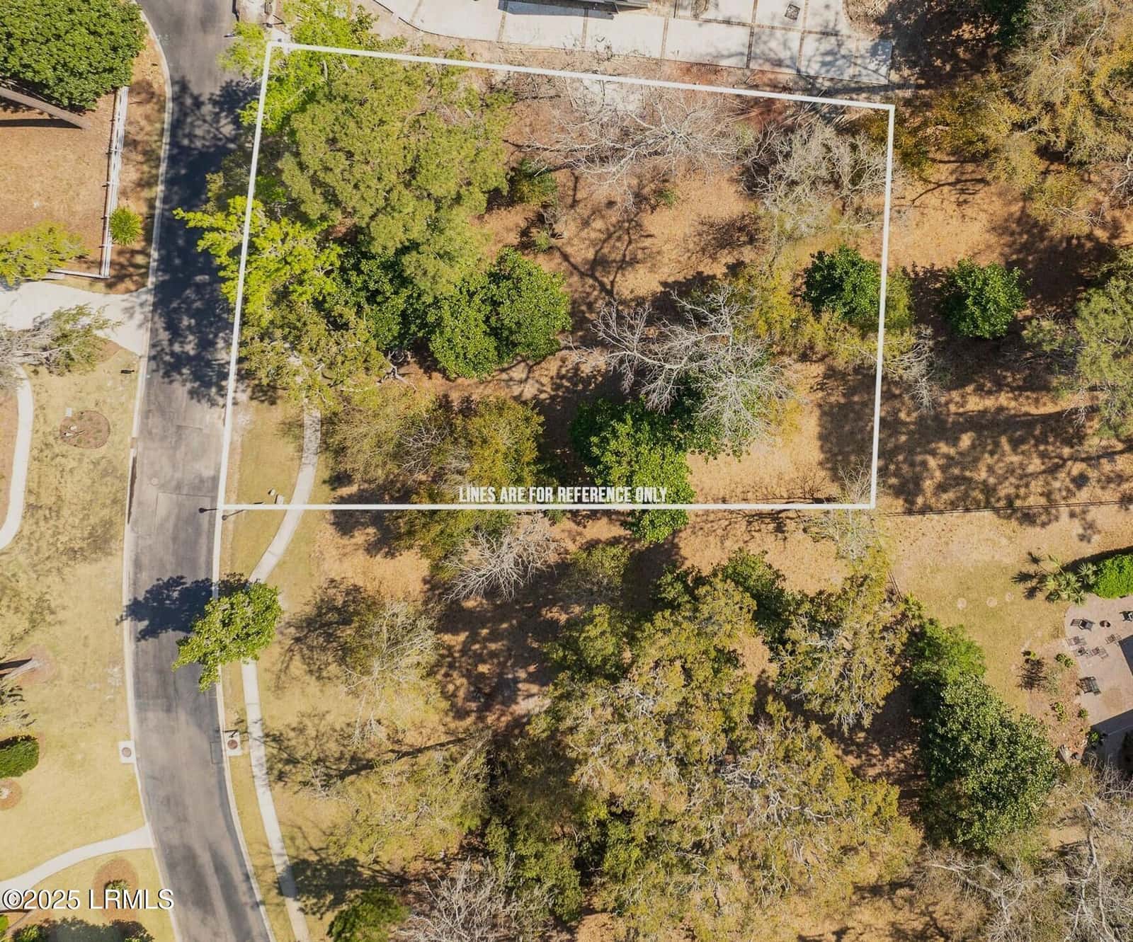 220 De La Gaye Point, Beaufort, SC 29902 — photo 2 of 37
