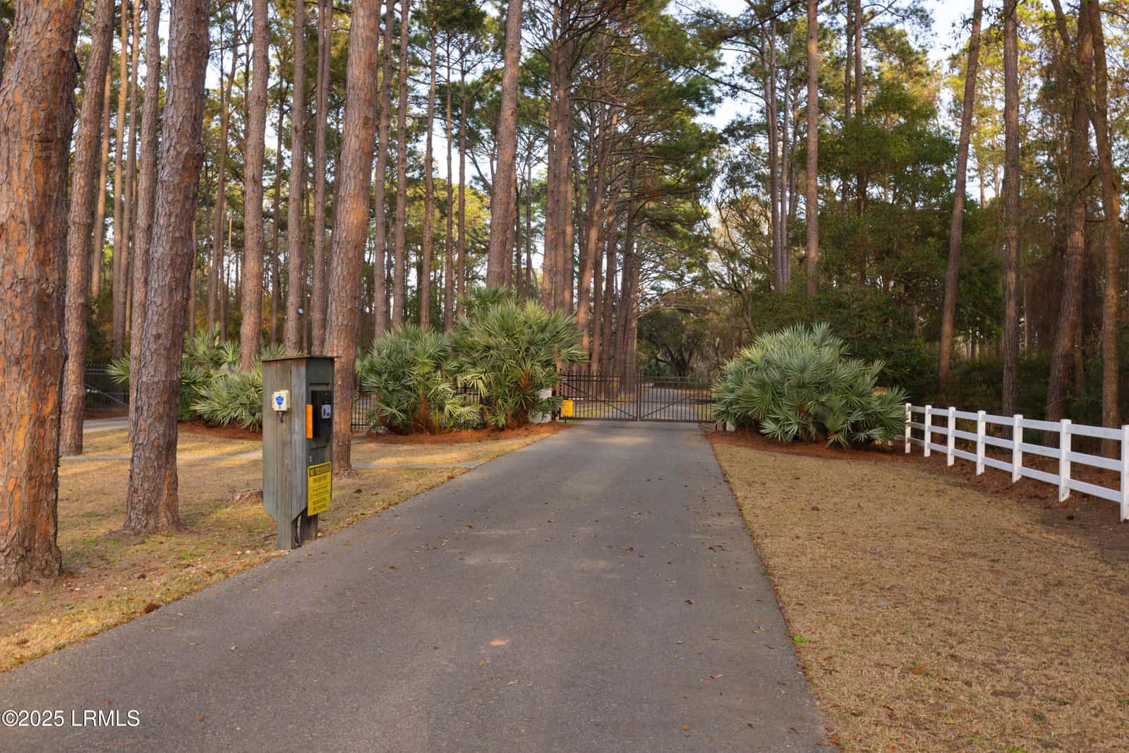 14 Vista Boulevard W, St. Helena Island, SC 29920 — photo 2 of 22