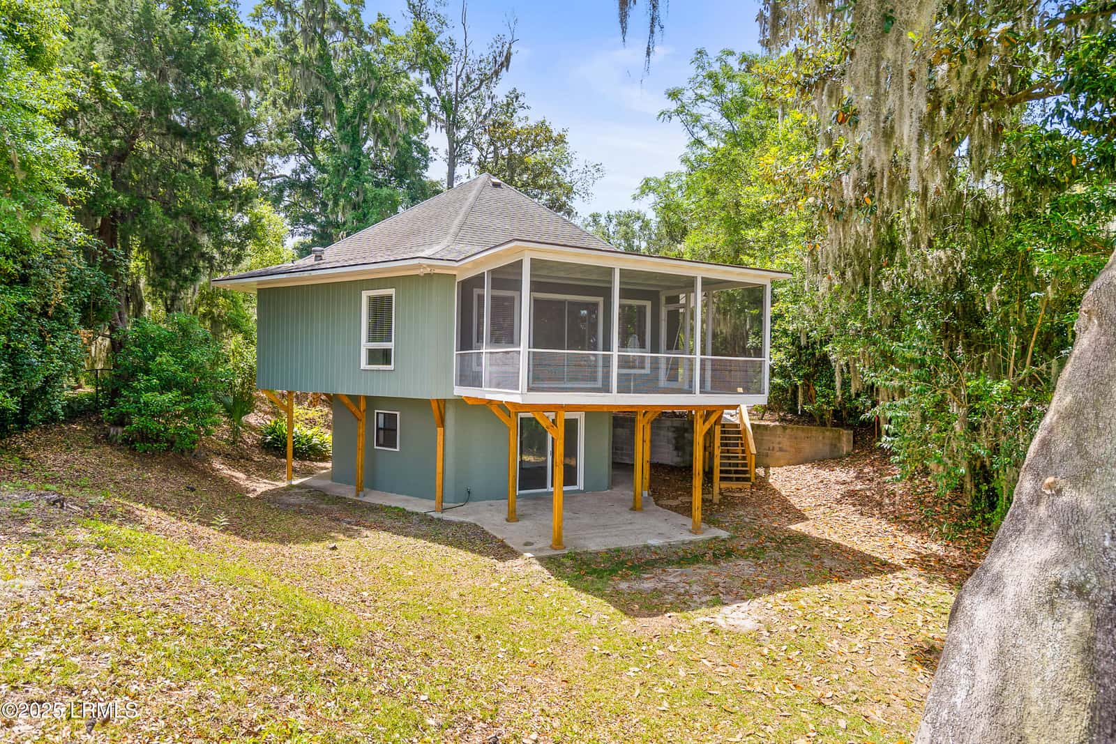 1203 Laudonniere Street, Beaufort, SC 29902 — photo 3 of 67