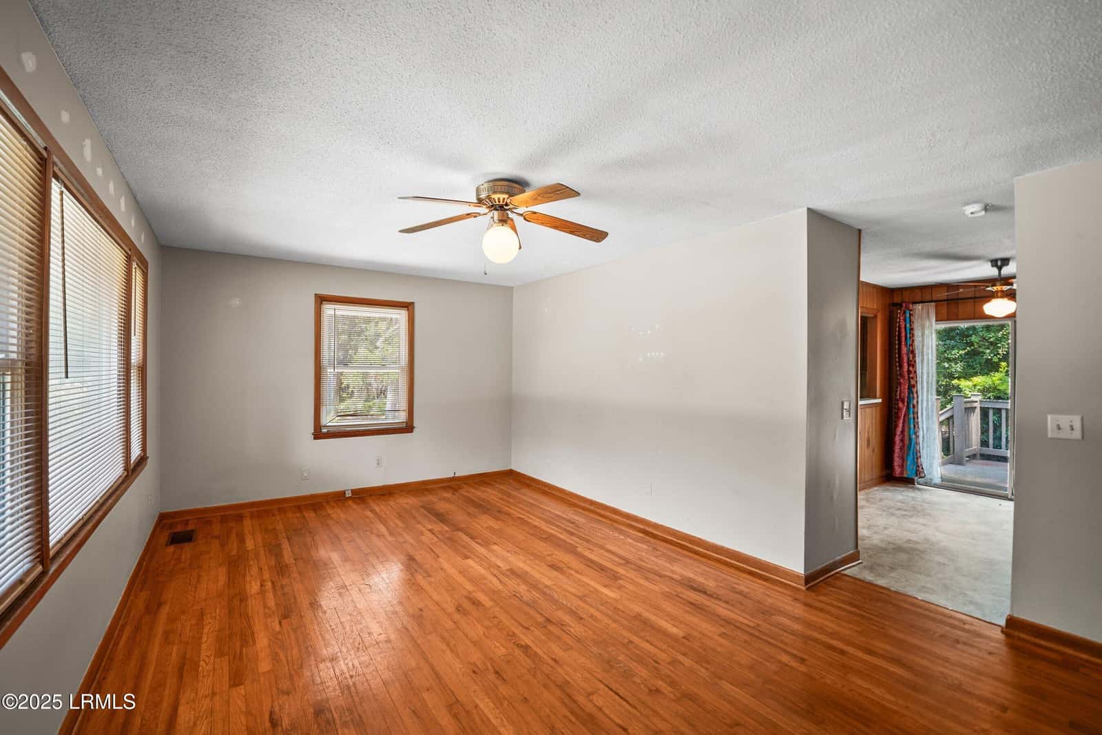 25 Miller Drive W, Beaufort, SC 29907 — photo 5 of 37