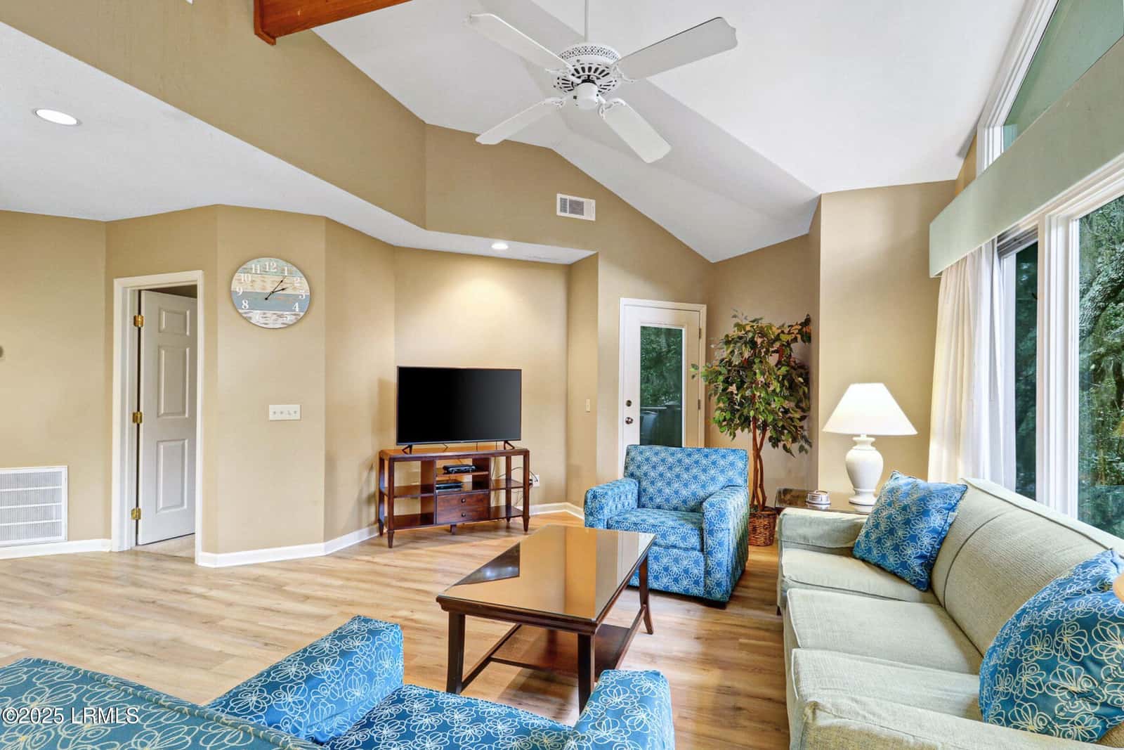55 Barcelona Road 226-1, Hilton Head Island, SC 29928 — photo 5 of 35