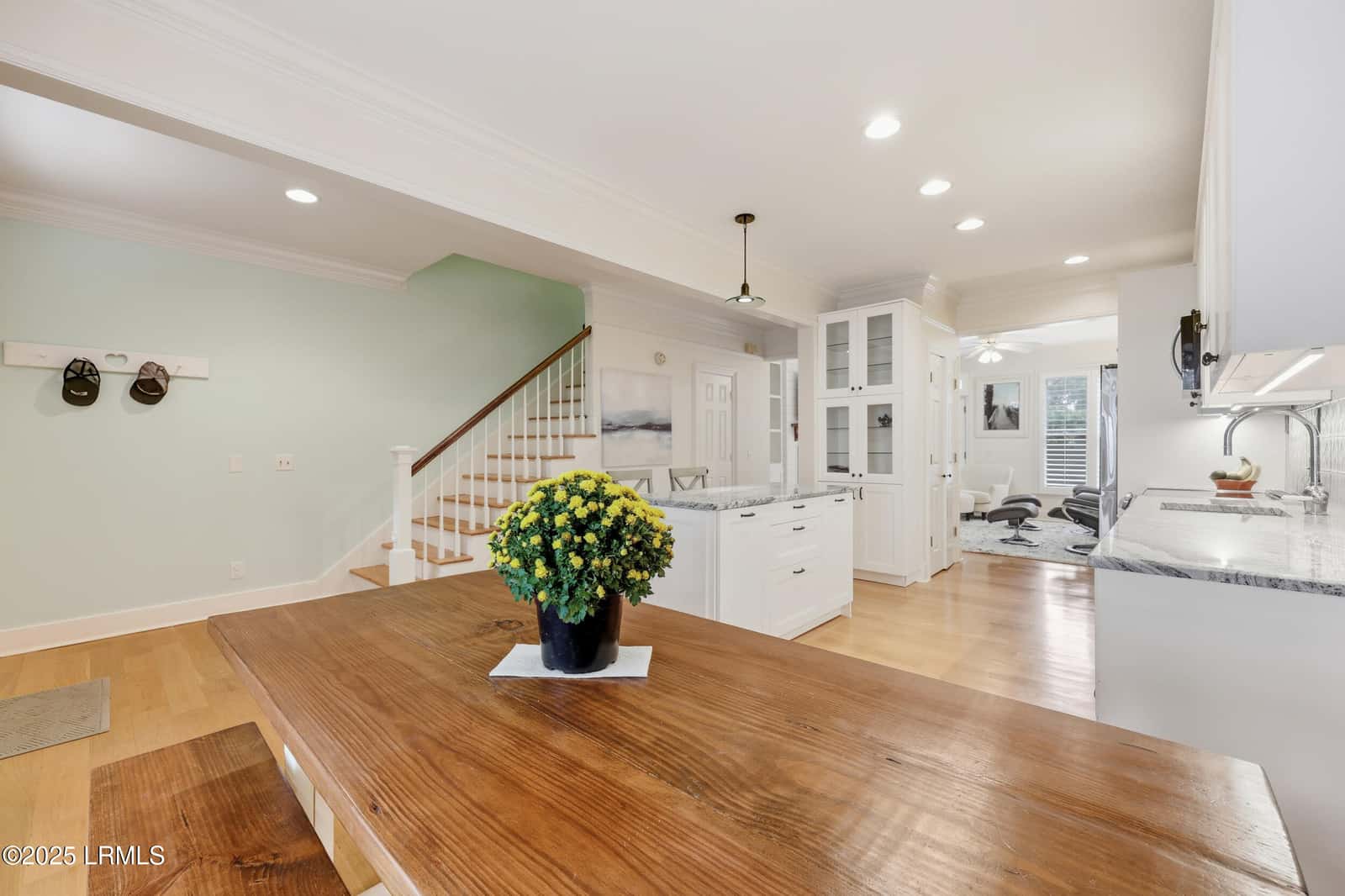 895 Ribaut Road 14, Beaufort, SC 29902 — photo 5 of 49