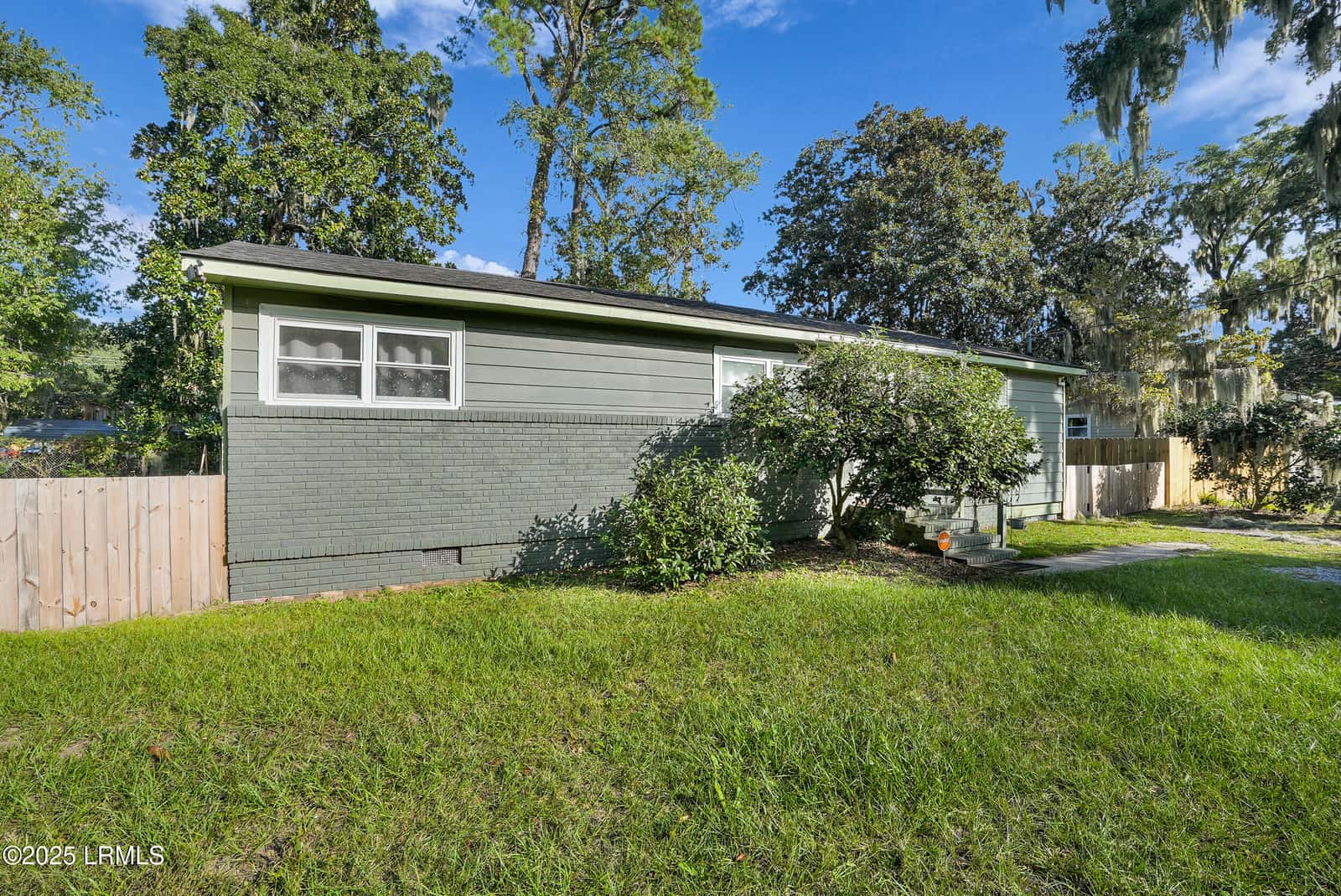 1109 Old Trail Road, Beaufort, SC 29902 — photo 3 of 24