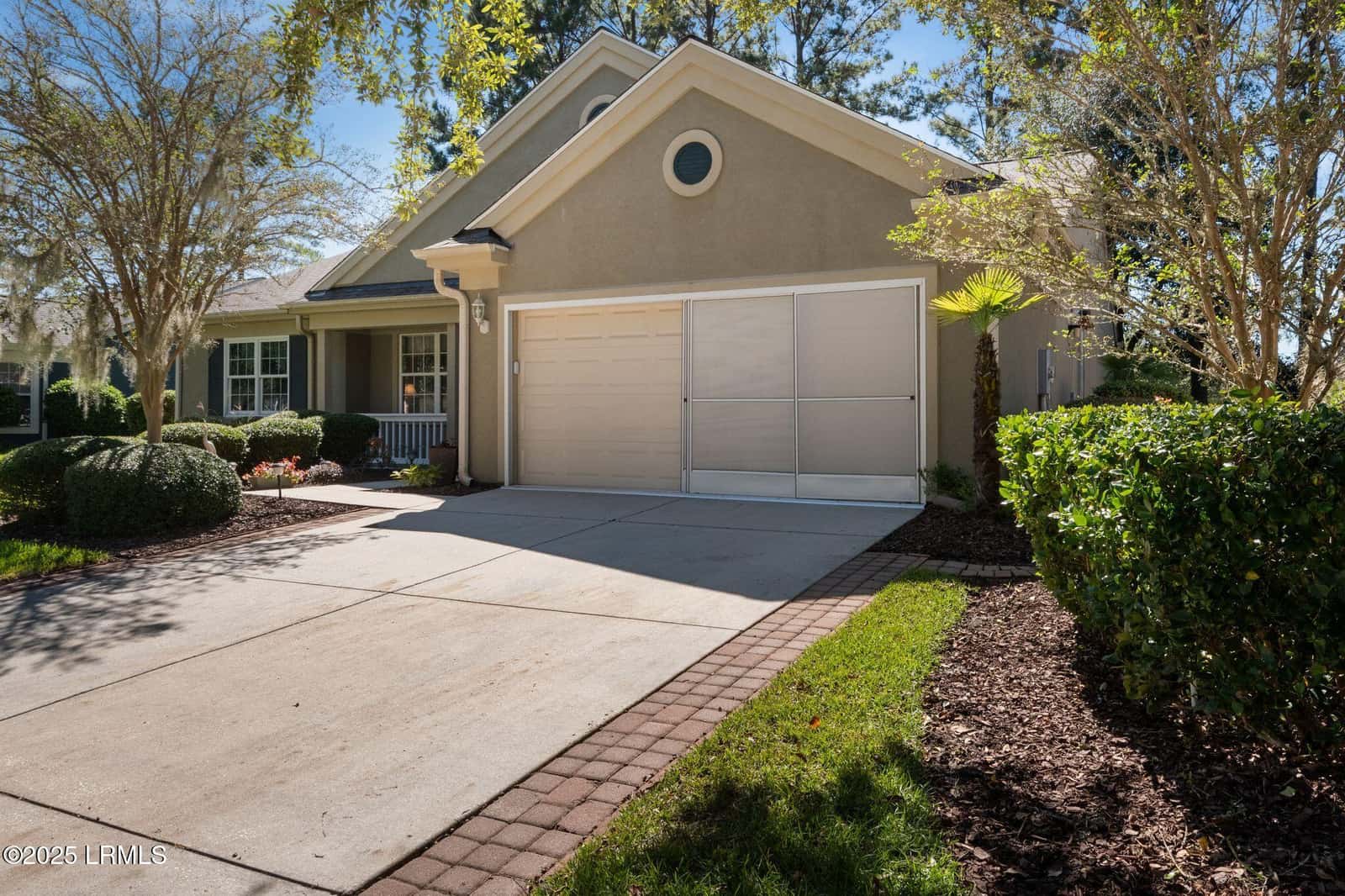 186 Hampton Circle, Bluffton, SC 29909 — photo 2 of 36