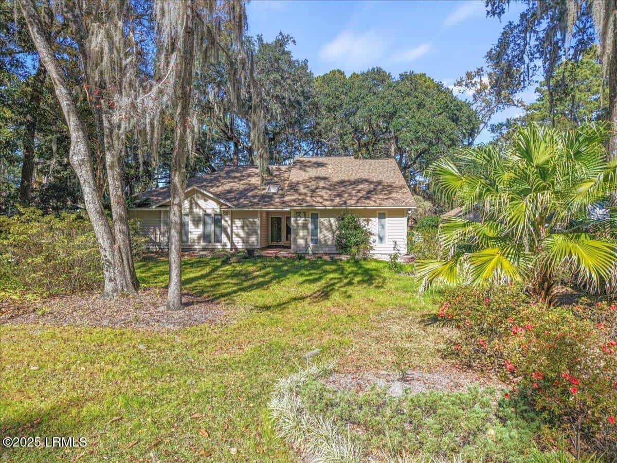 31 Chesterfield Lake Drive, Beaufort, SC 29906 — photo 3 of 42