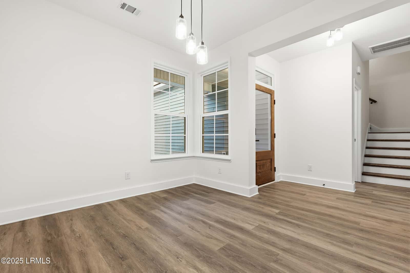 579 Sams Point Road, Beaufort, SC 29907 — photo 4 of 44