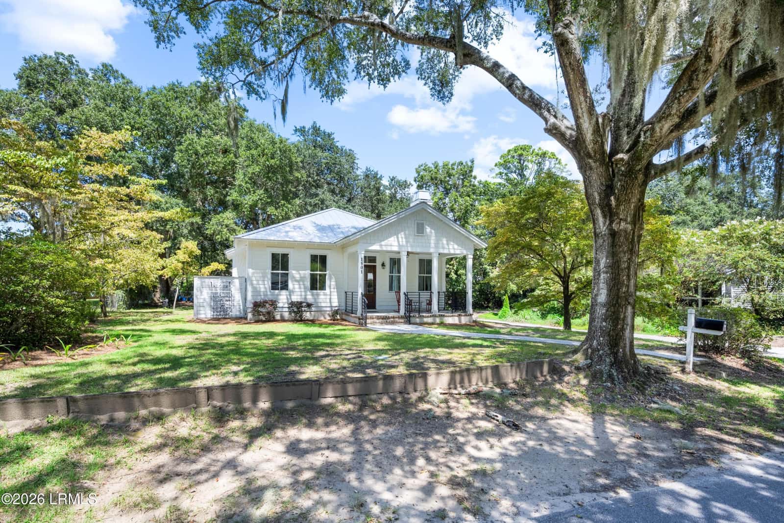 1501 Lafayette Street, Beaufort, SC 29902 — photo 2 of 30