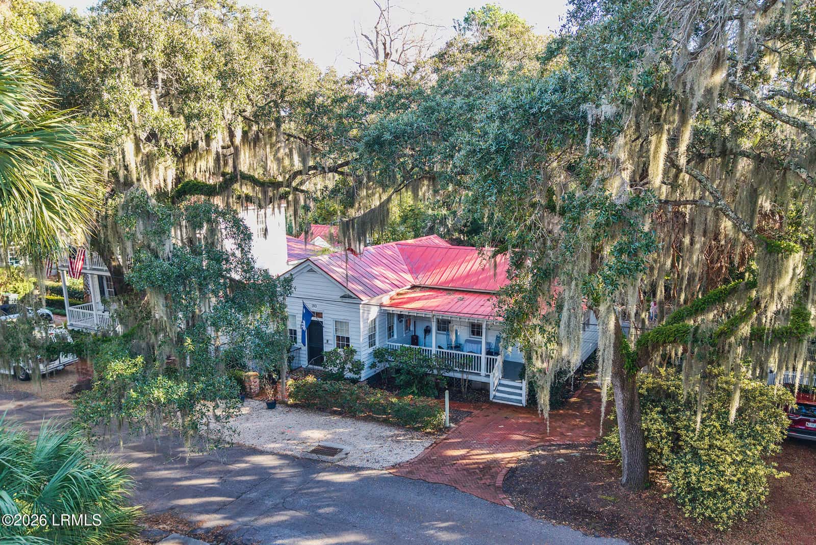 310 Hancock Street, Beaufort, SC 29902 — photo 5 of 59