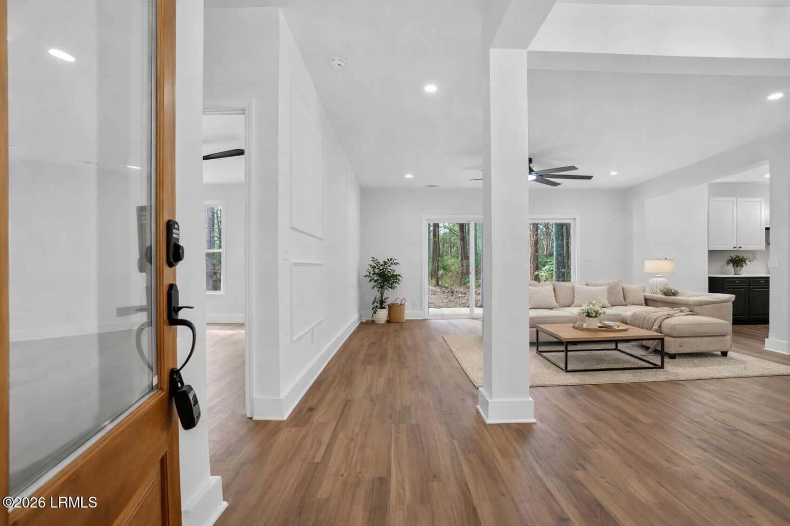 581 Sams Point Road, Beaufort, SC 29907 — photo 3 of 27