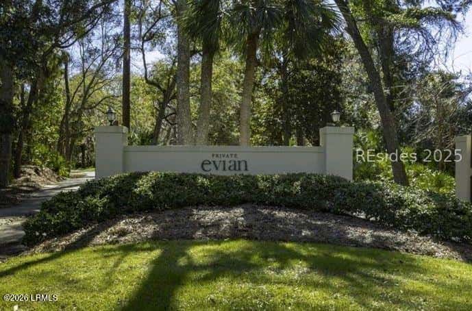70 Shipyard Drive 172, Hilton Head Island, SC 29928 — photo 3 of 26