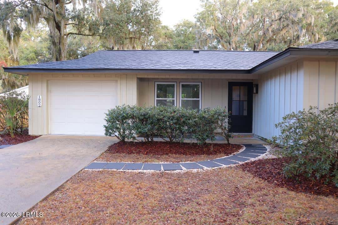 1802 Rose Street, Port Royal, SC 29935 — photo 4 of 36