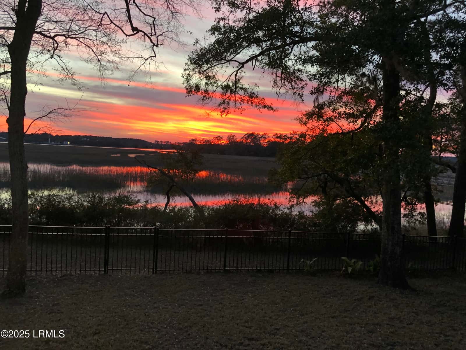 23 Tuscarora Avenue, Beaufort, SC 29907 — photo 2 of 63