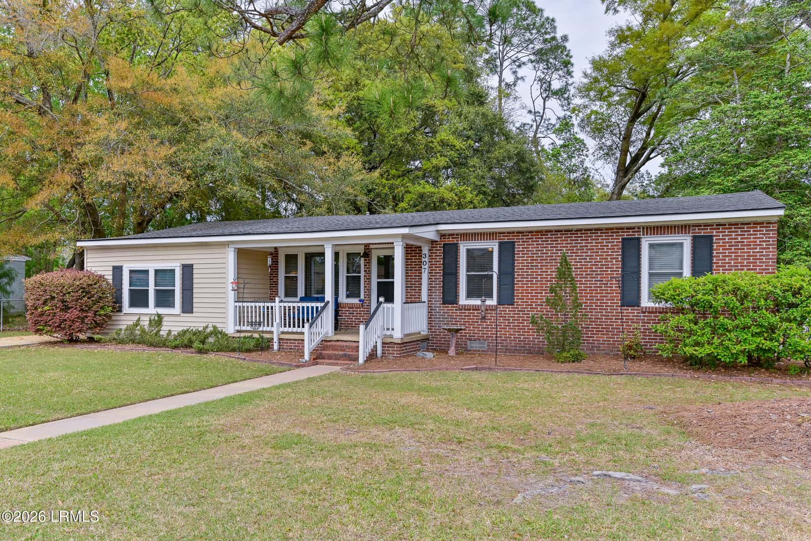 307 Burroughs Avenue, Beaufort, SC 29902 — photo 3 of 32