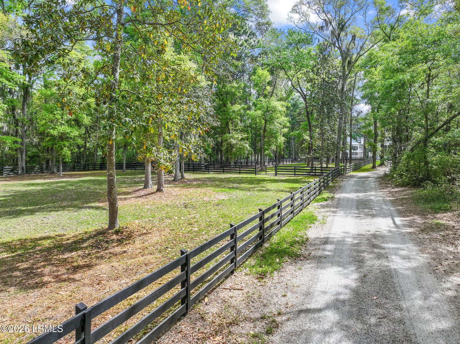 540 Sams Point Road, Beaufort, SC 29907 — photo 3 of 85