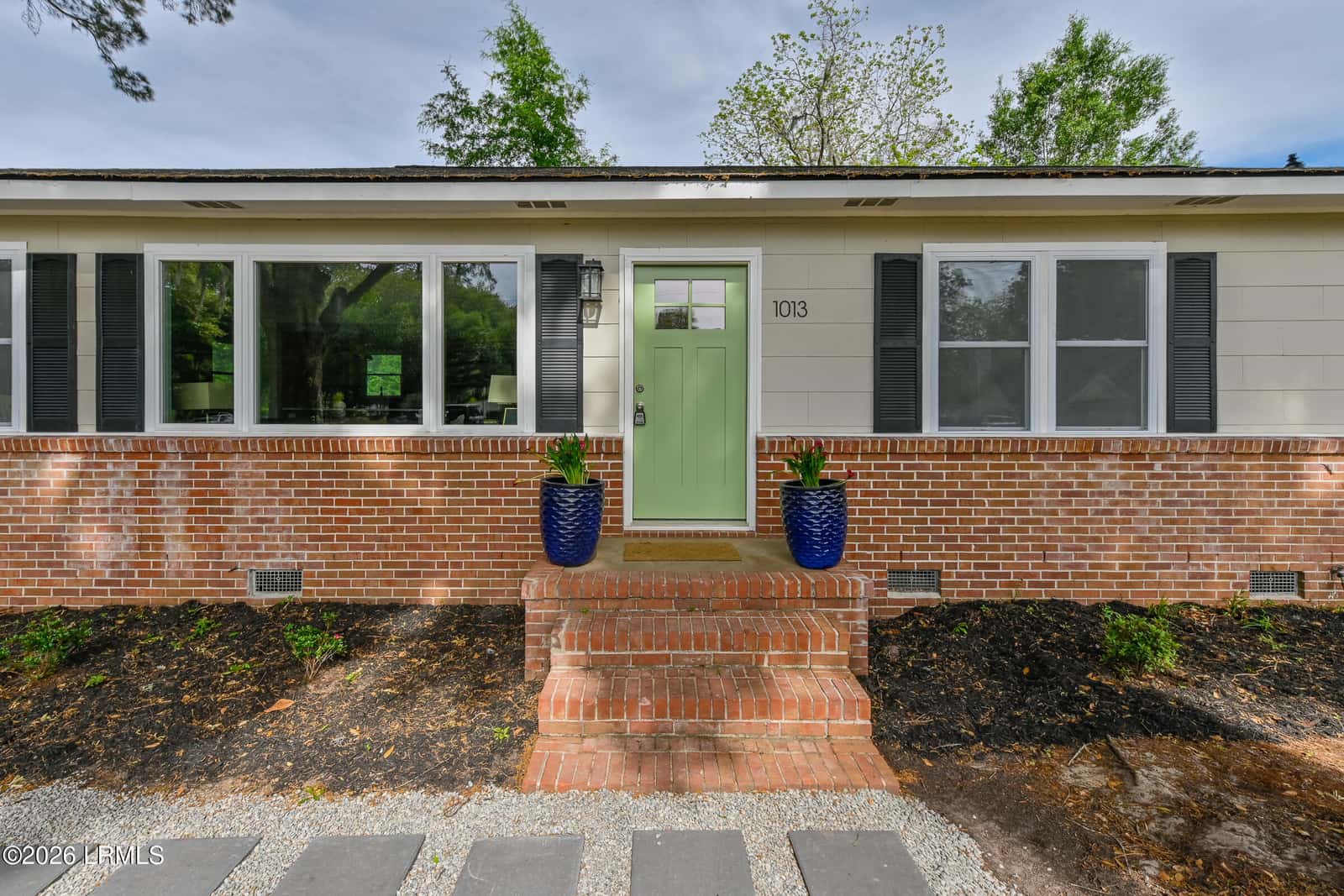 1013 Rentz Street, Beaufort, SC 29906 — photo 5 of 43
