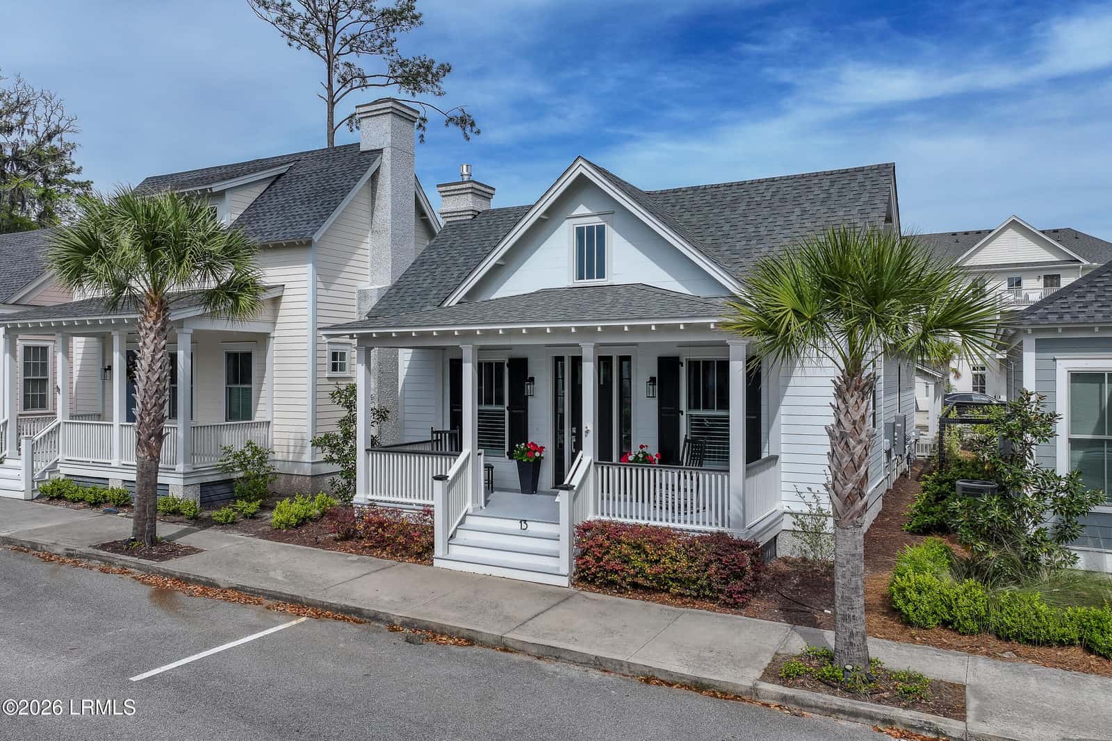 13 Hamlet Row, Beaufort, SC 29906 — photo 2 of 42