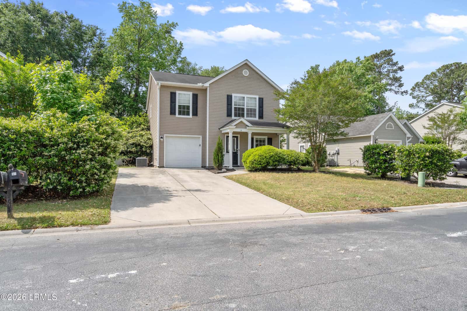 16 Harbison Place, Beaufort, SC 29906 — photo 2 of 22