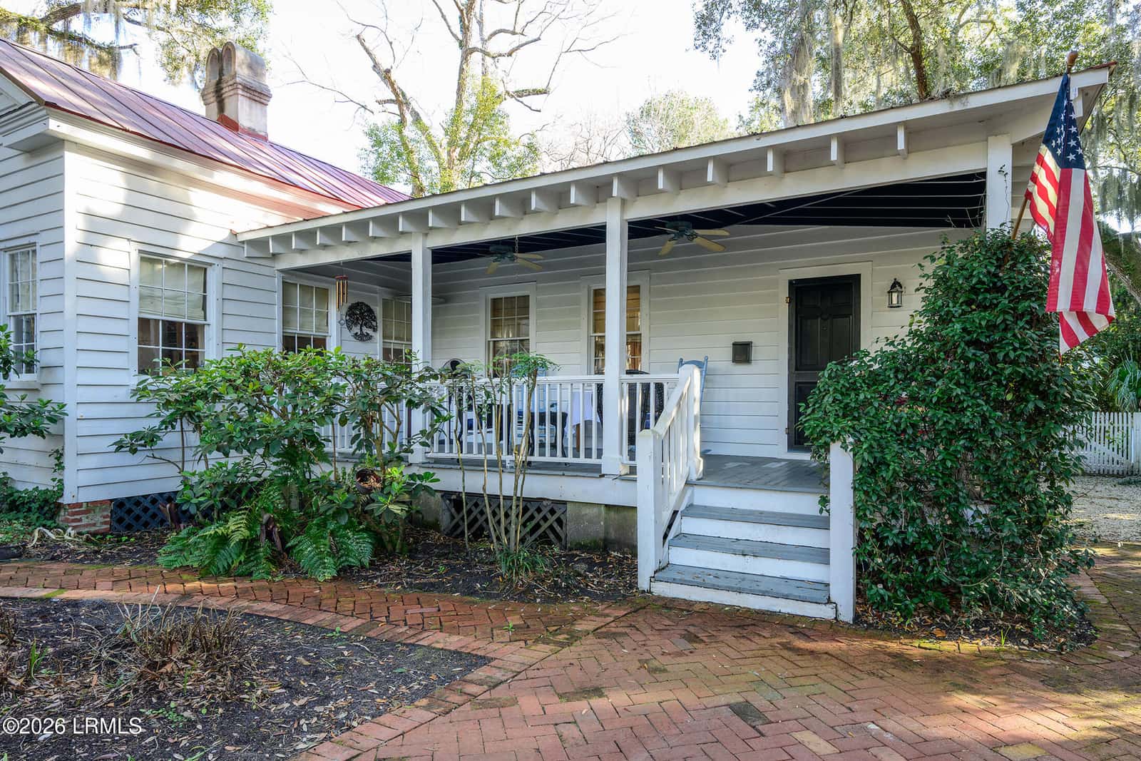 310 Hancock Street, Beaufort, SC 29902 — photo 3 of 59