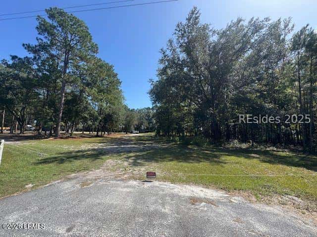 7352 Grays Highway, Ridgeland, SC 29936 — photo 2 of 6