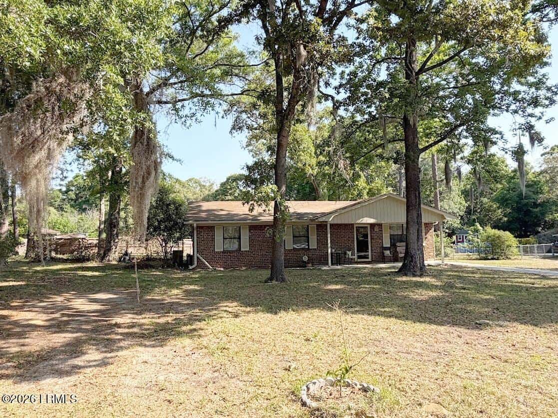 24 Doe Drive, Beaufort, SC 29907 — photo 2 of 38