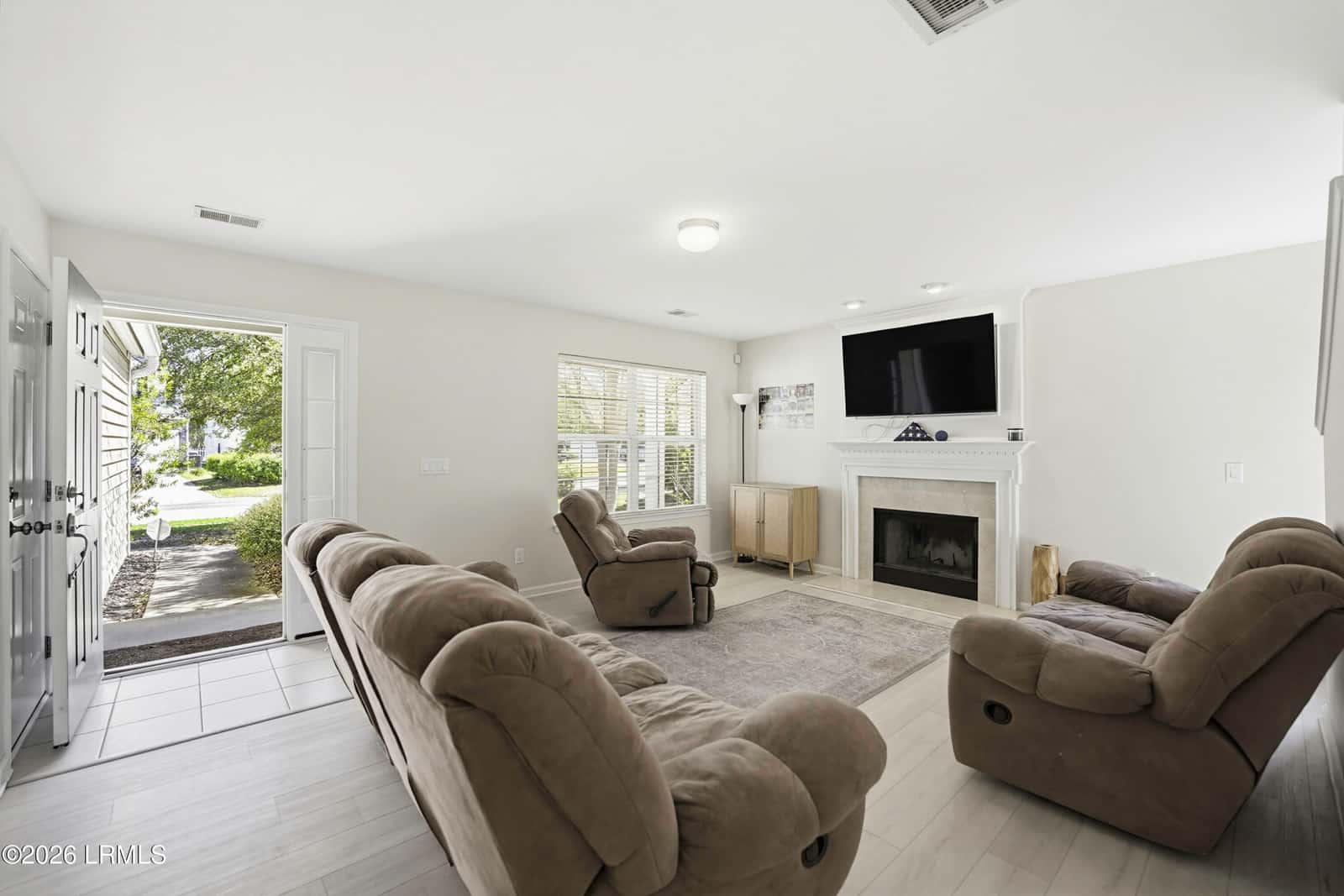 2225 Blakers Boulevard, Bluffton, SC 29909 — photo 5 of 39
