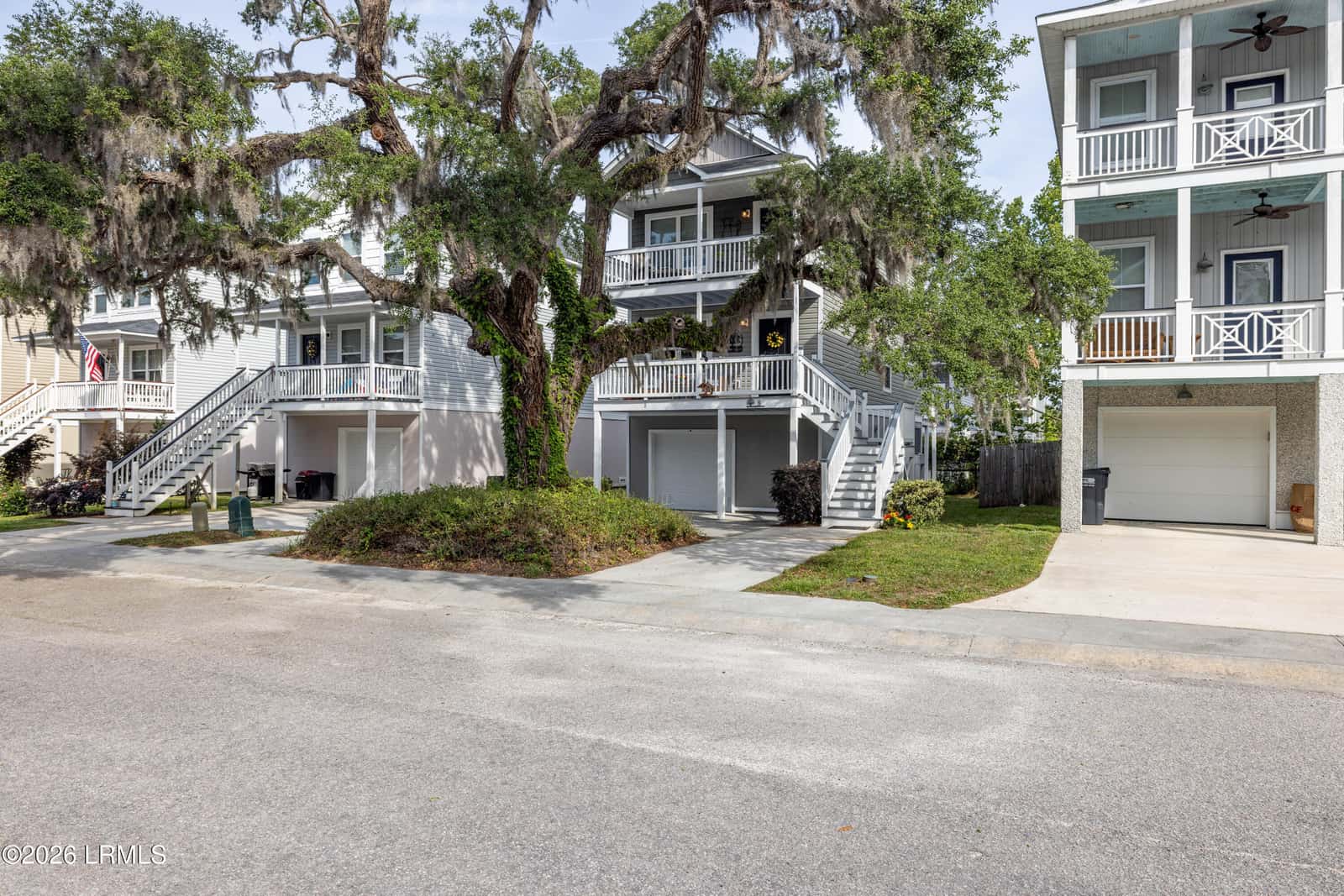 8 Island Breeze Lane, Beaufort, SC 29907 — photo 2 of 38
