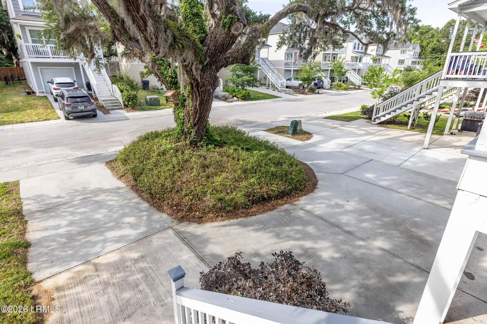 8 Island Breeze Lane, Beaufort, SC 29907 — photo 3 of 38