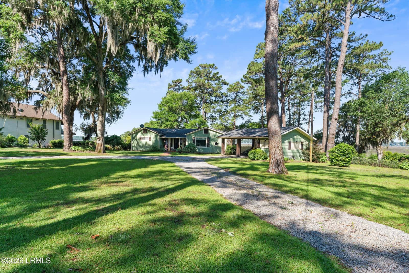 50 Meridian Road, Beaufort, SC 29907 — photo 4 of 48