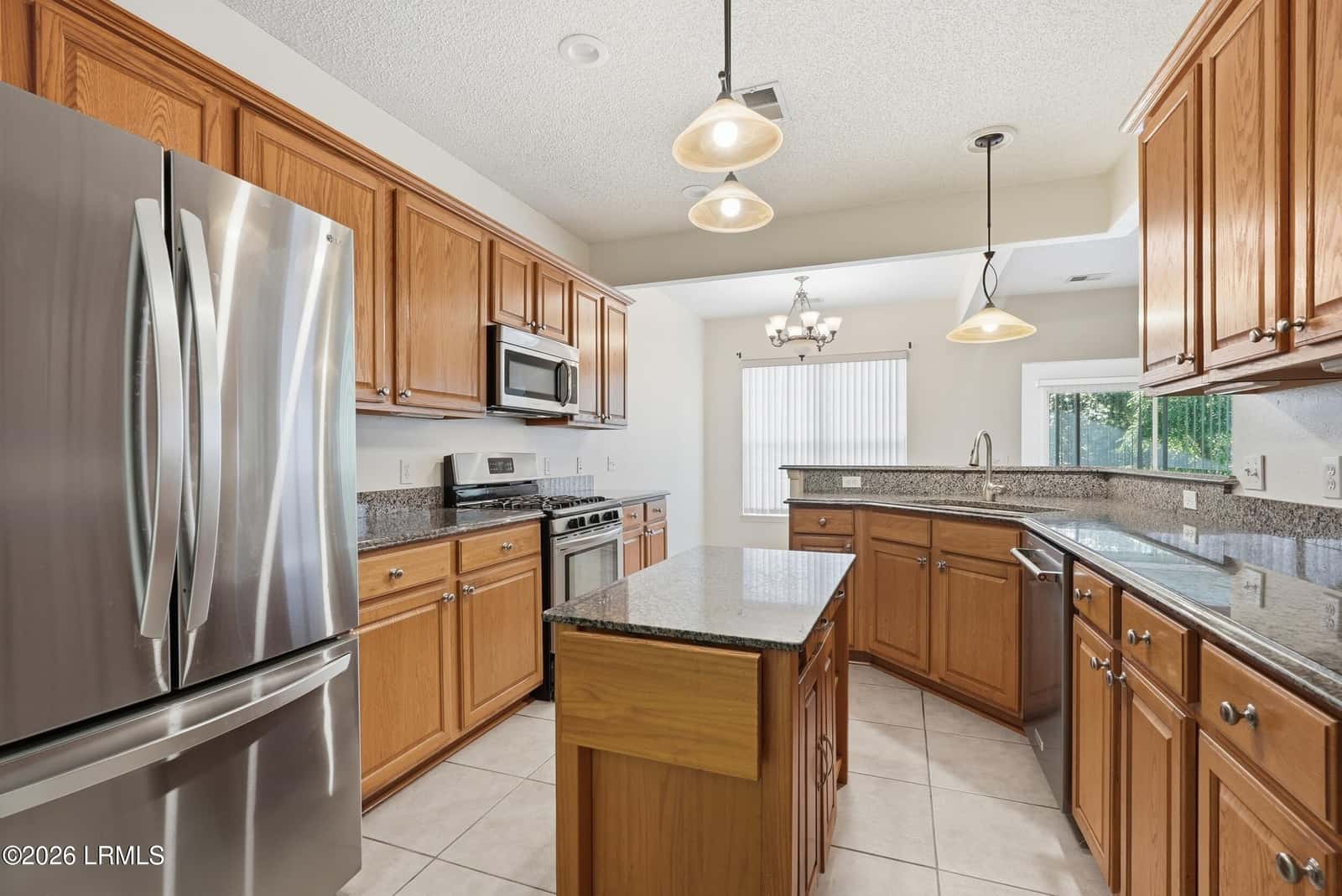 27 Candle Light Lane, Bluffton, SC 29909 — photo 4 of 38