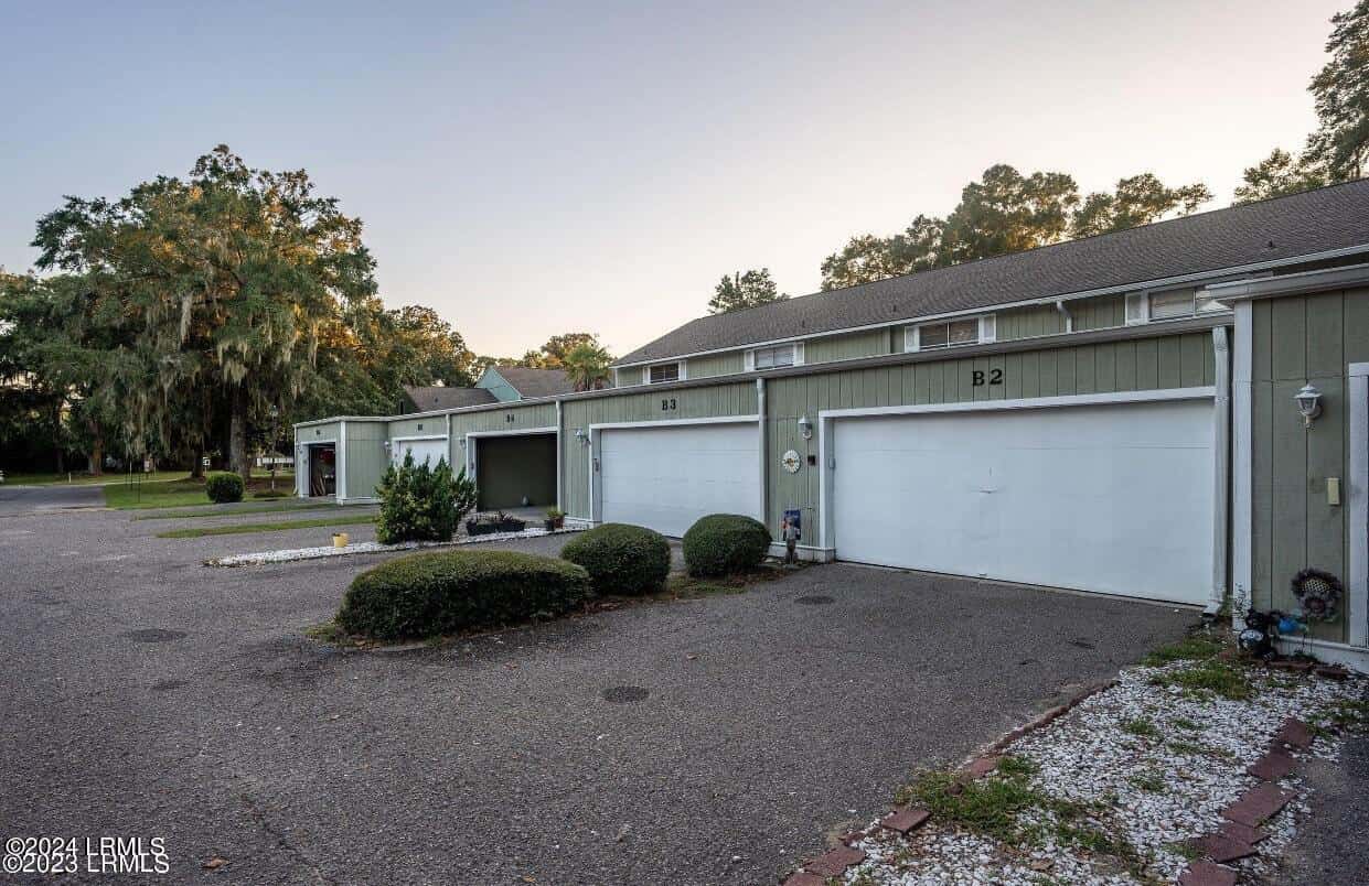 900 Brotherhood Road B2, Beaufort, SC 29902 — photo 4 of 24