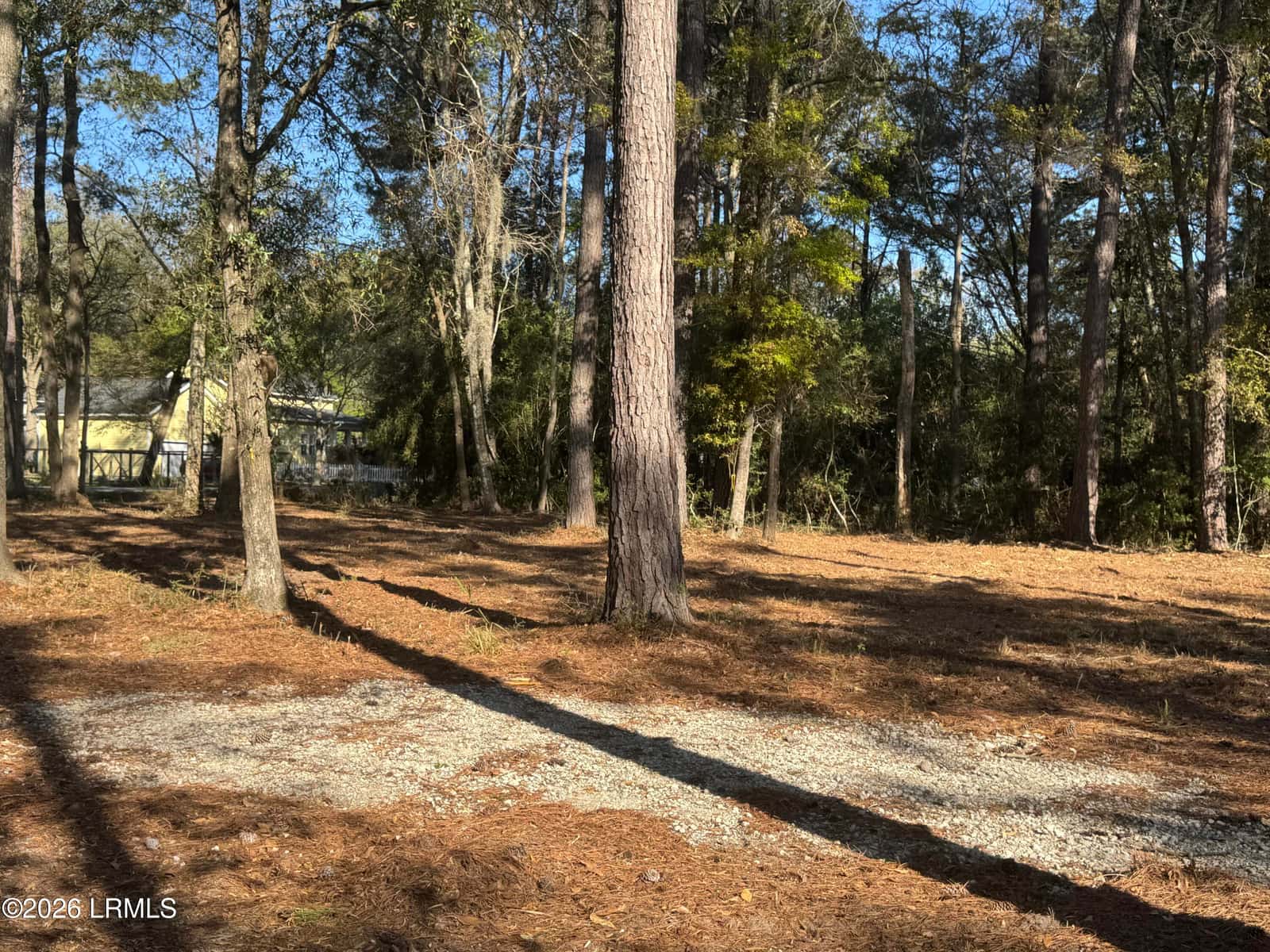 14 River Drive, Beaufort, SC 29907 — photo 3 of 6