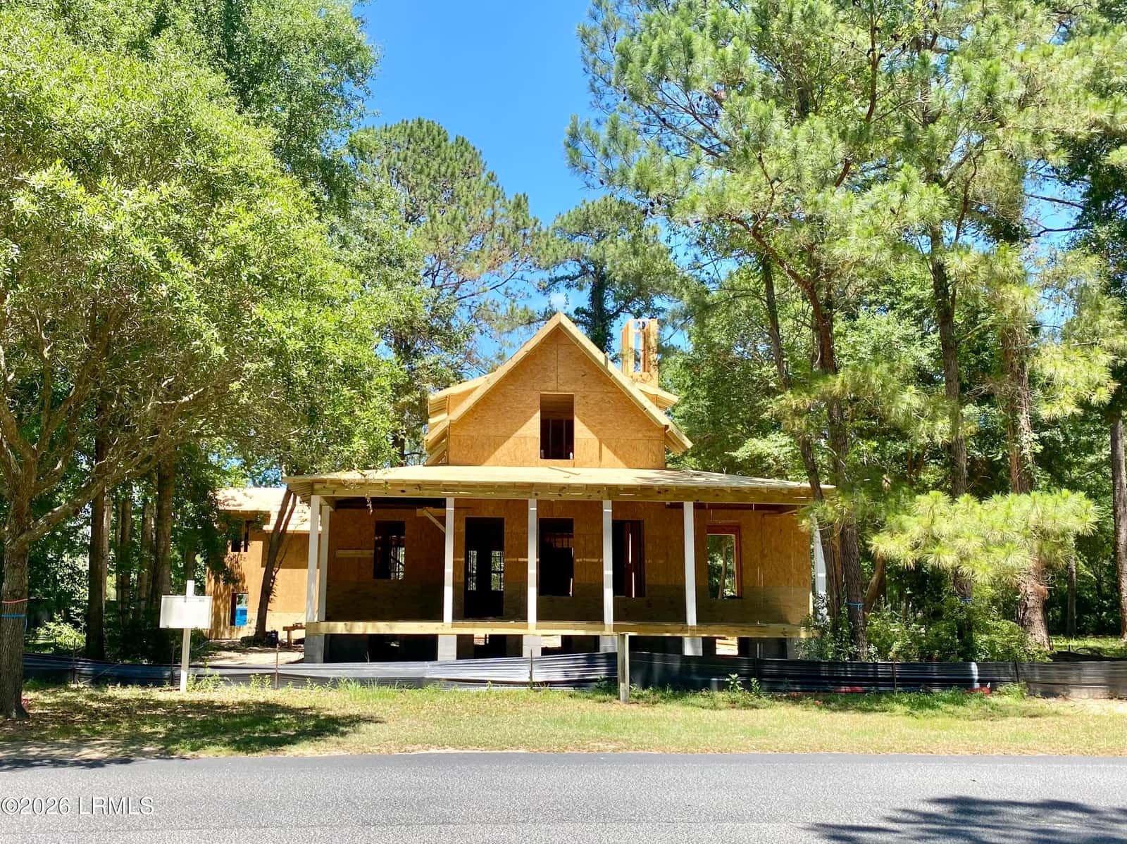 695 Distant Island Drive, Beaufort, SC 29907 — photo 2 of 40