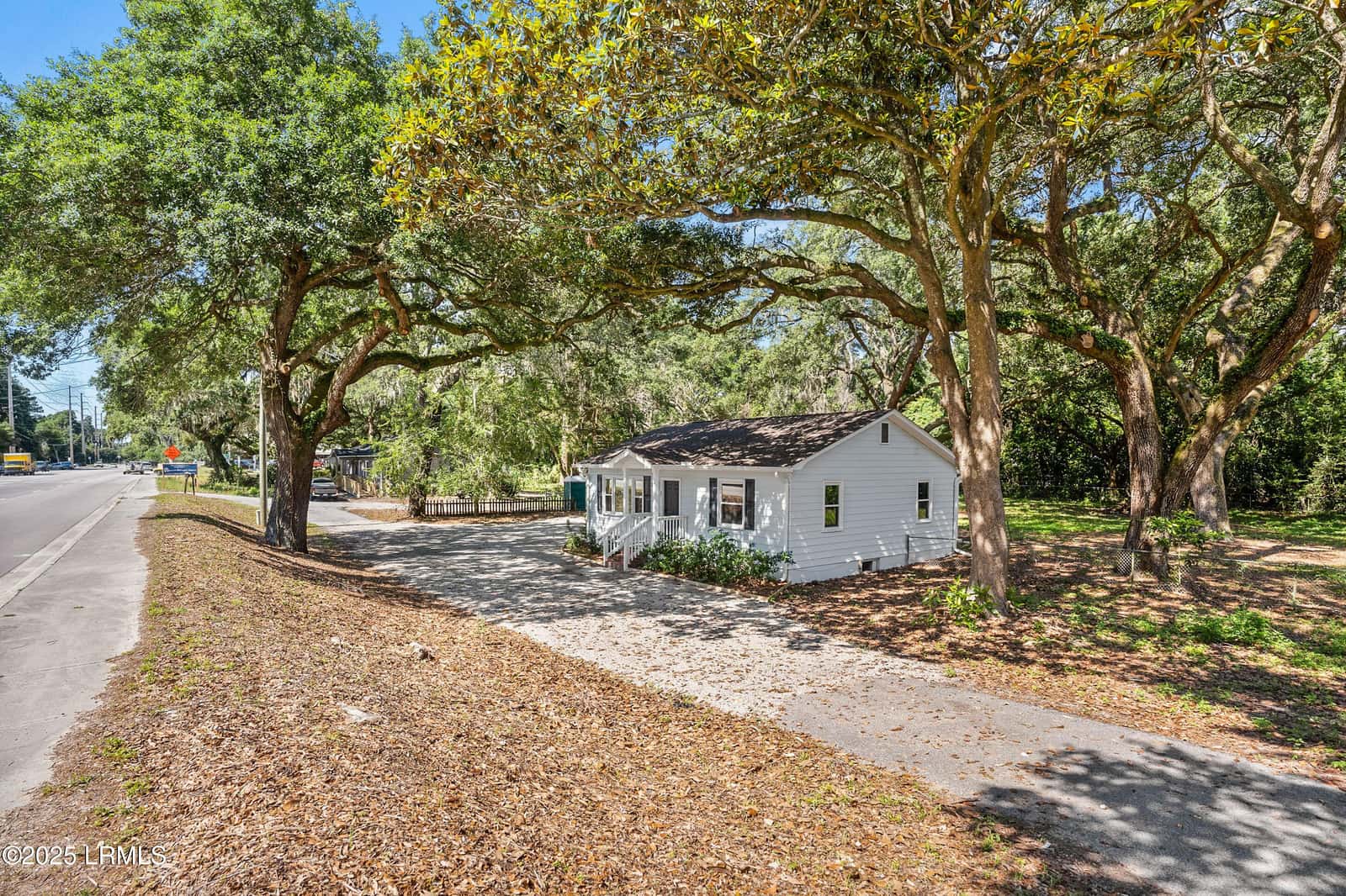 67 Sams Point Road, Beaufort, SC 29907 — photo 2 of 21