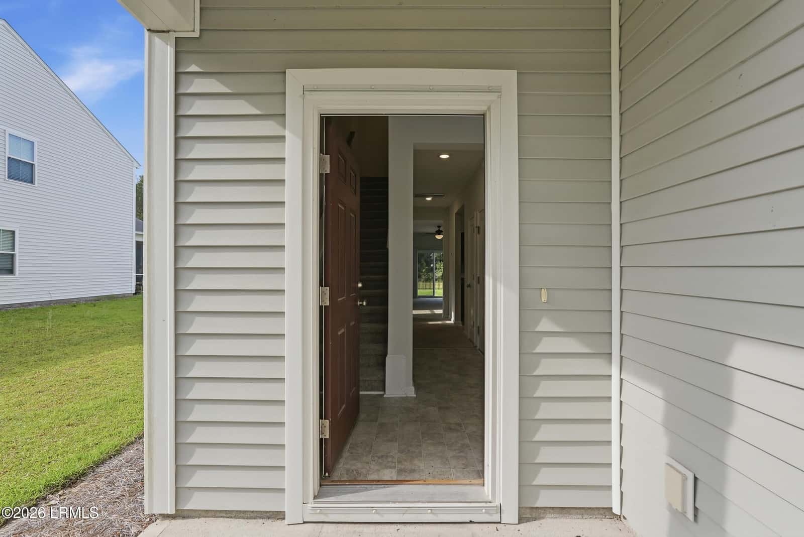 7 Woodland Court, Bluffton, SC 29910 — photo 4 of 41