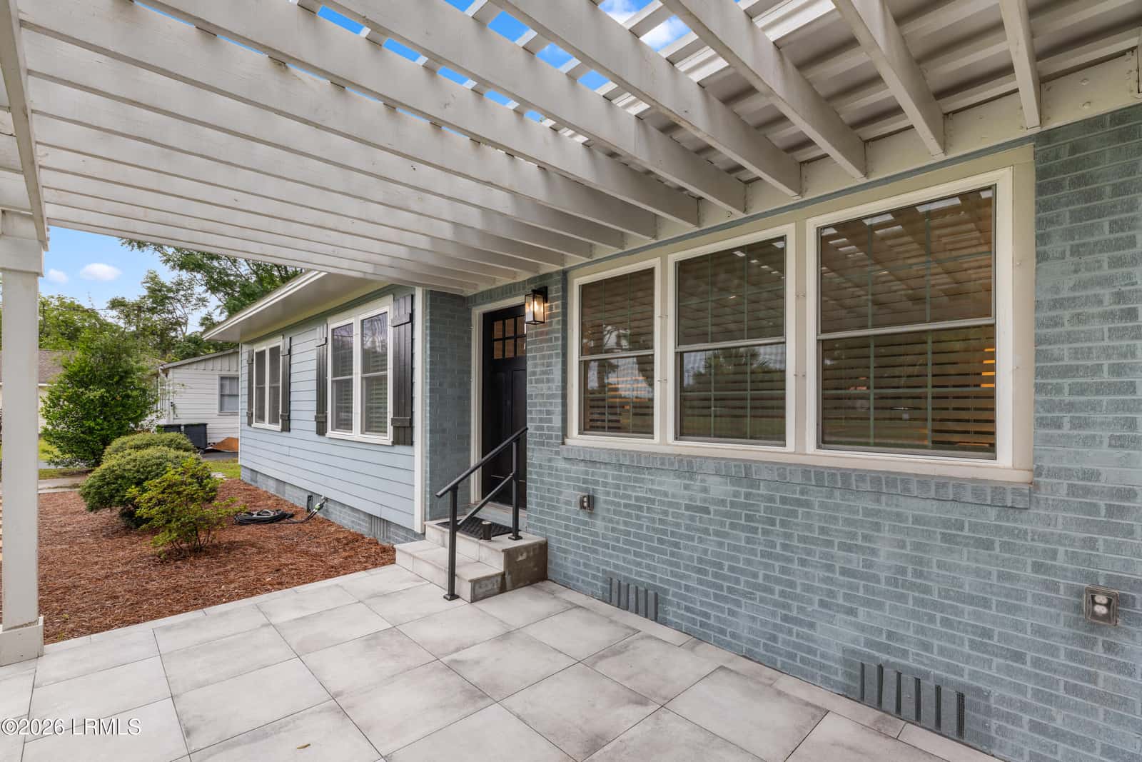 1119 Lafayette Street, Beaufort, SC 29902 — photo 3 of 45