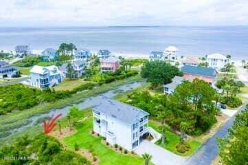 10 Scallop Court, Harbor Island, SC 29920 — photo 2 of 16