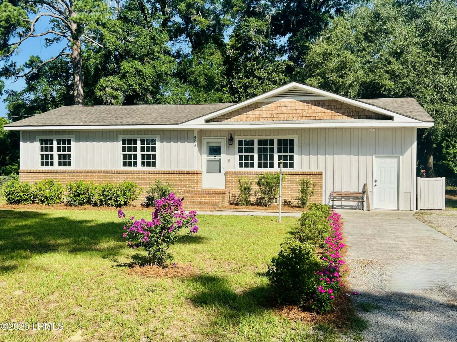 905 Belleview Circle W, Beaufort, SC 29902 — photo 2 of 20