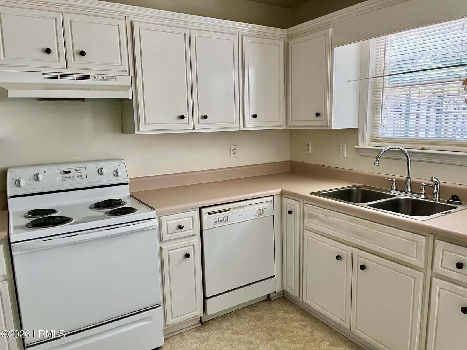 150 Cedar Grove Circle, Beaufort, SC 29902 — photo 5 of 23