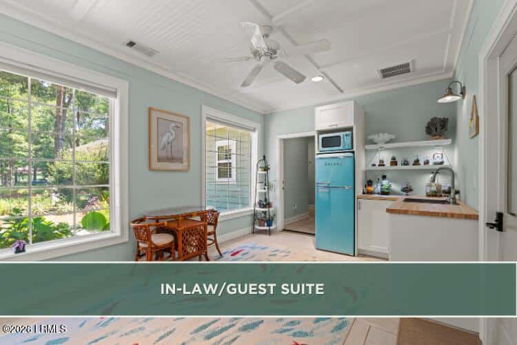 4 Woods Lane, Beaufort, SC 29907 — photo 3 of 39