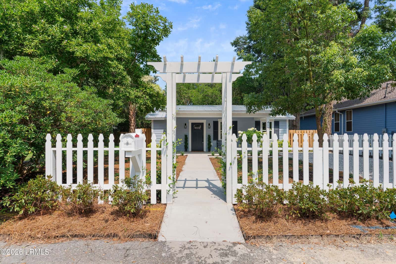 417 Waight Street, Beaufort, SC 29902 — photo 5 of 29