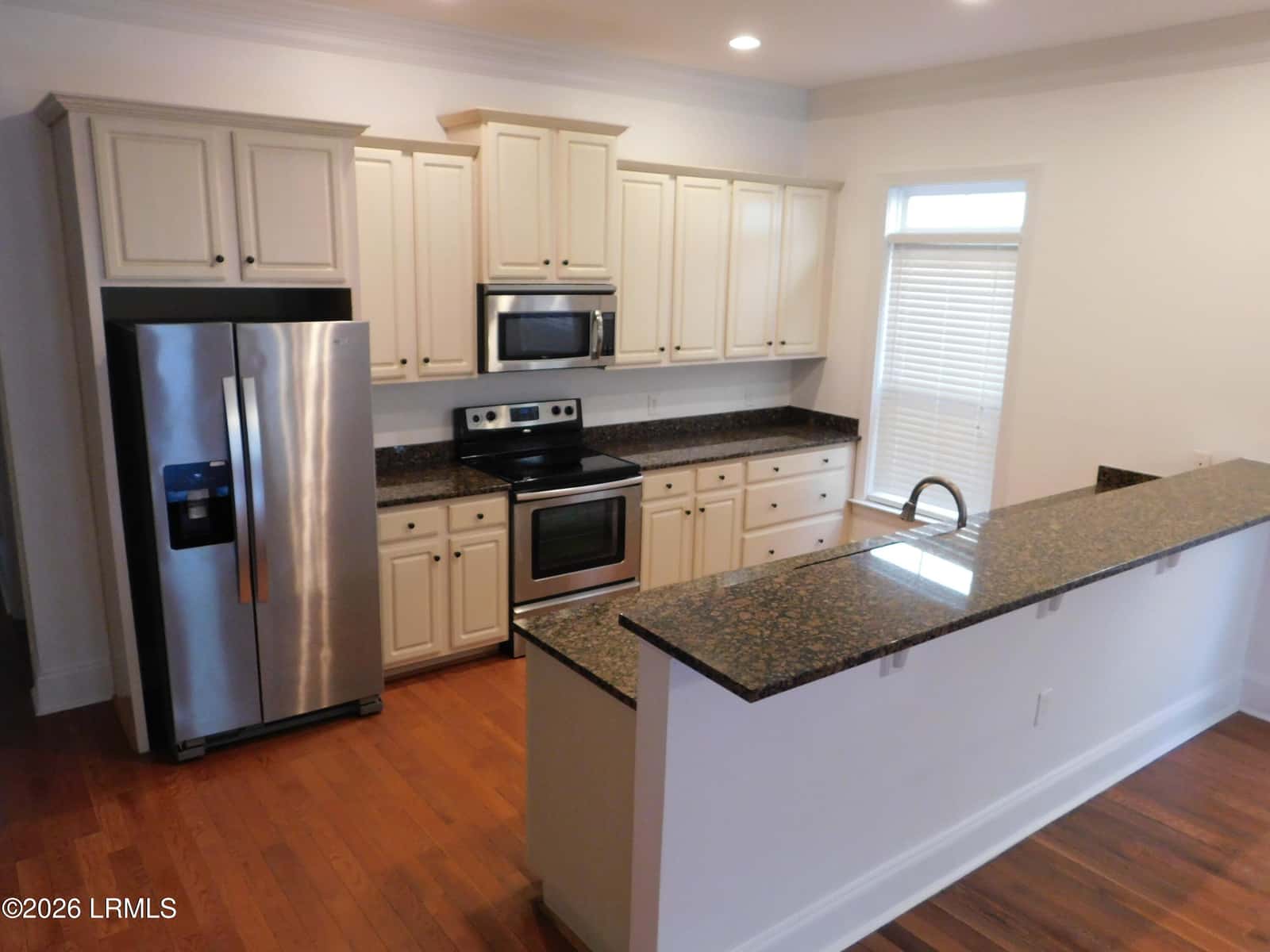 905 12th Street, Port Royal, SC 29935 — photo 5 of 50
