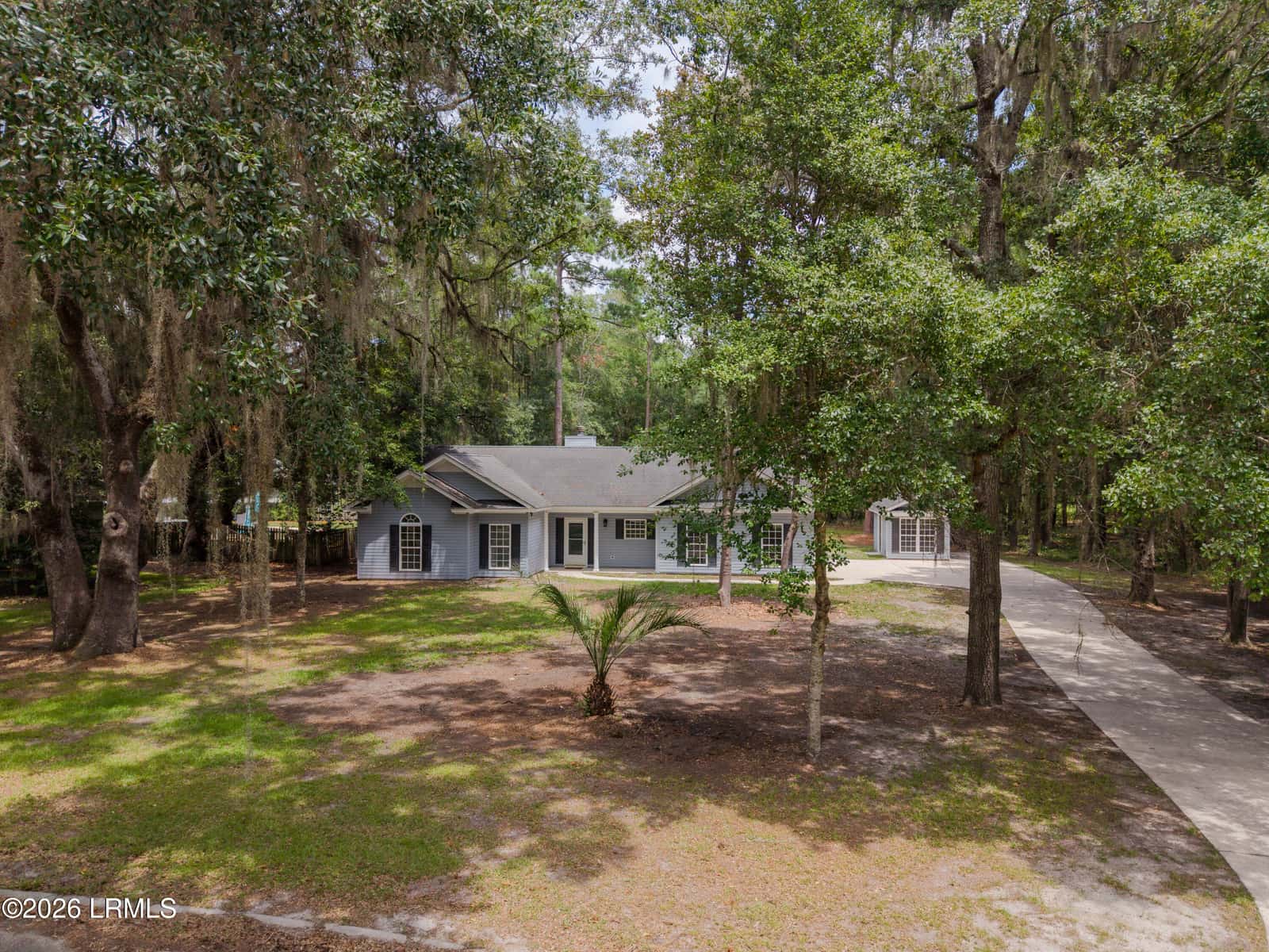 19 Woods Court, Ridgeland, SC 29936 — photo 2 of 24