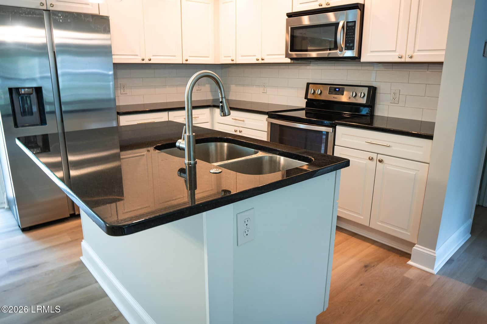 9 Burlington Circle, Beaufort, SC 29906 — photo 5 of 32
