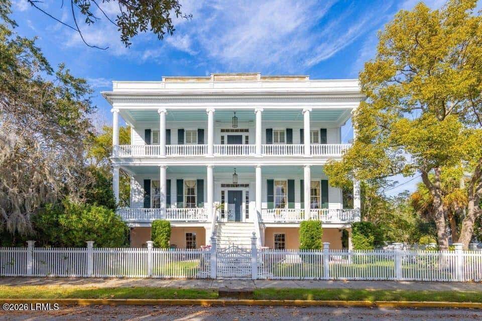 601 Bay Street, Beaufort, SC 29902 — photo 2 of 48