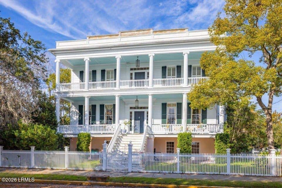 601 Bay Street, Beaufort, SC 29902 — photo 3 of 48