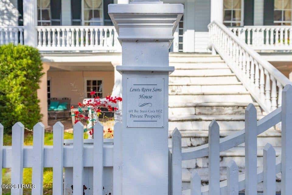 601 Bay Street, Beaufort, SC 29902 — photo 4 of 48