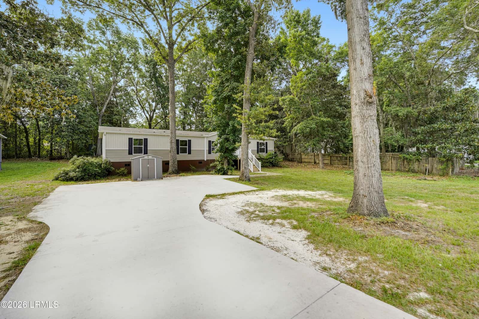 96 Sams Point Road, Beaufort, SC 29907 — photo 3 of 30